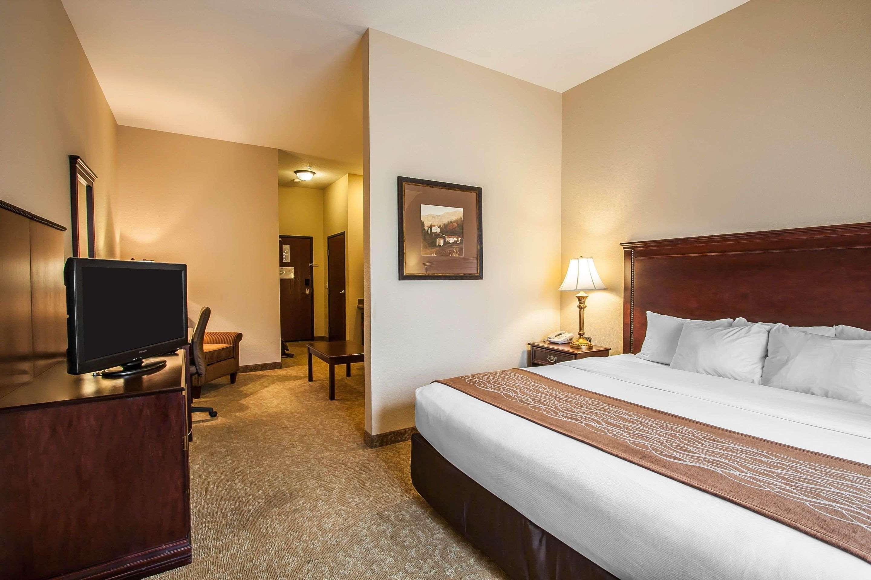 Comfort Inn & Suites Mcminnville Wine Country מראה חיצוני תמונה