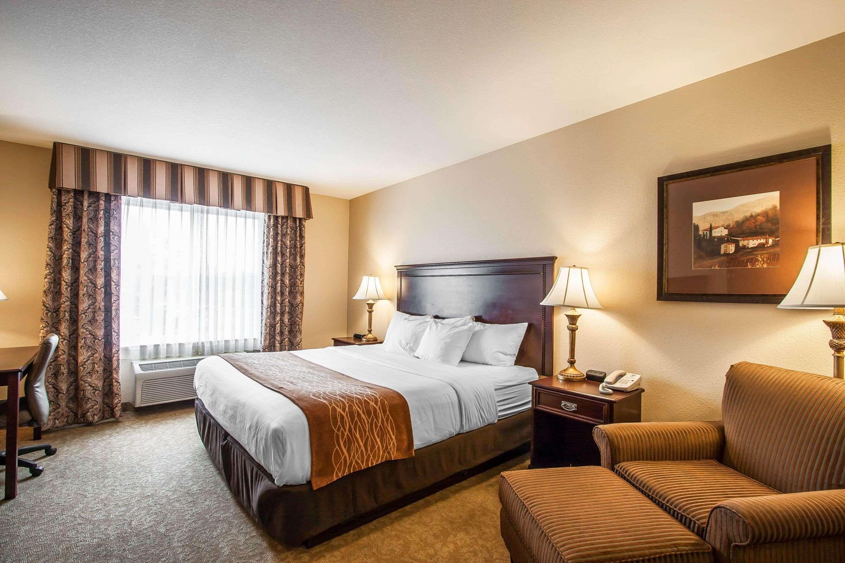Comfort Inn & Suites Mcminnville Wine Country מראה חיצוני תמונה