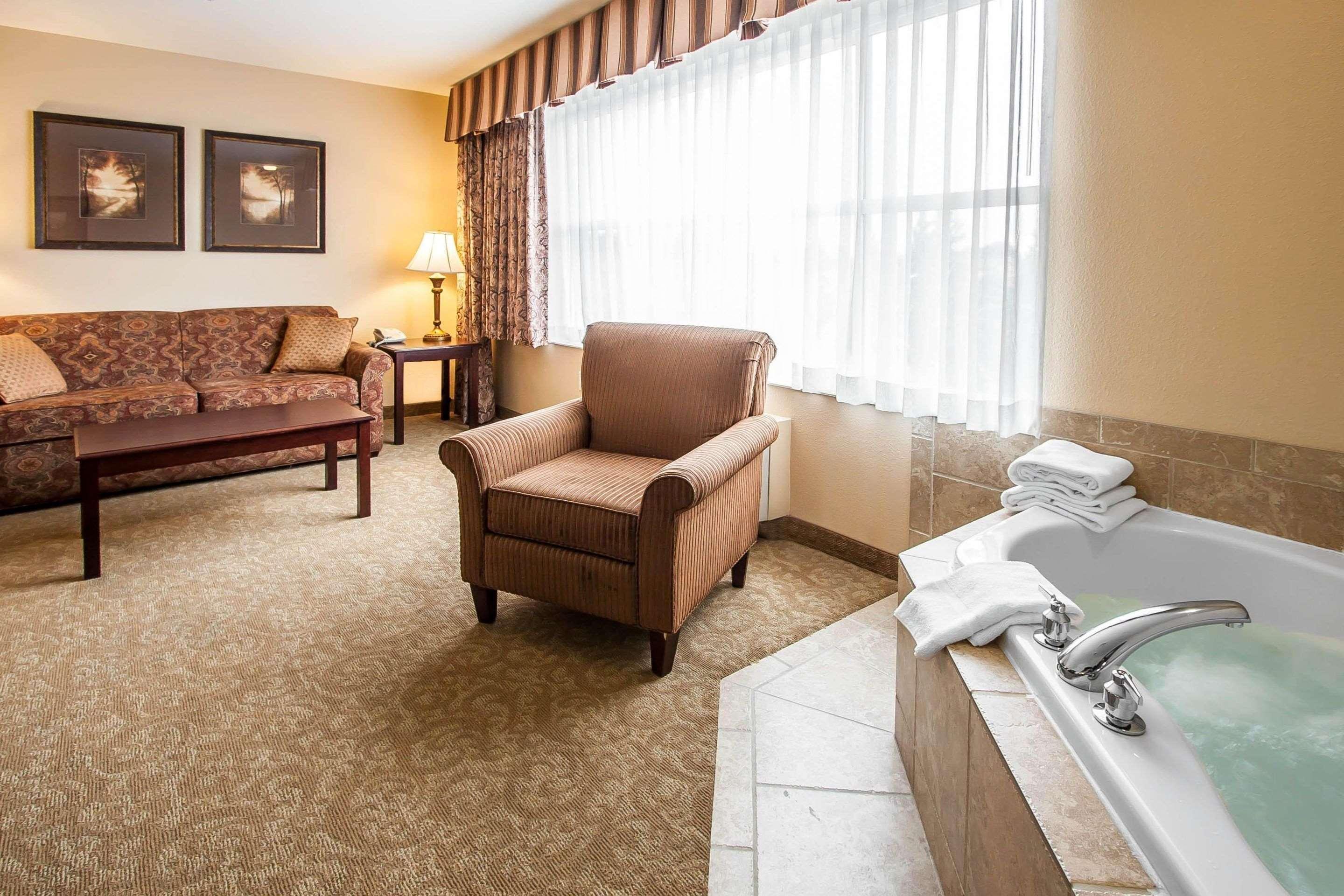 Comfort Inn & Suites Mcminnville Wine Country מראה חיצוני תמונה