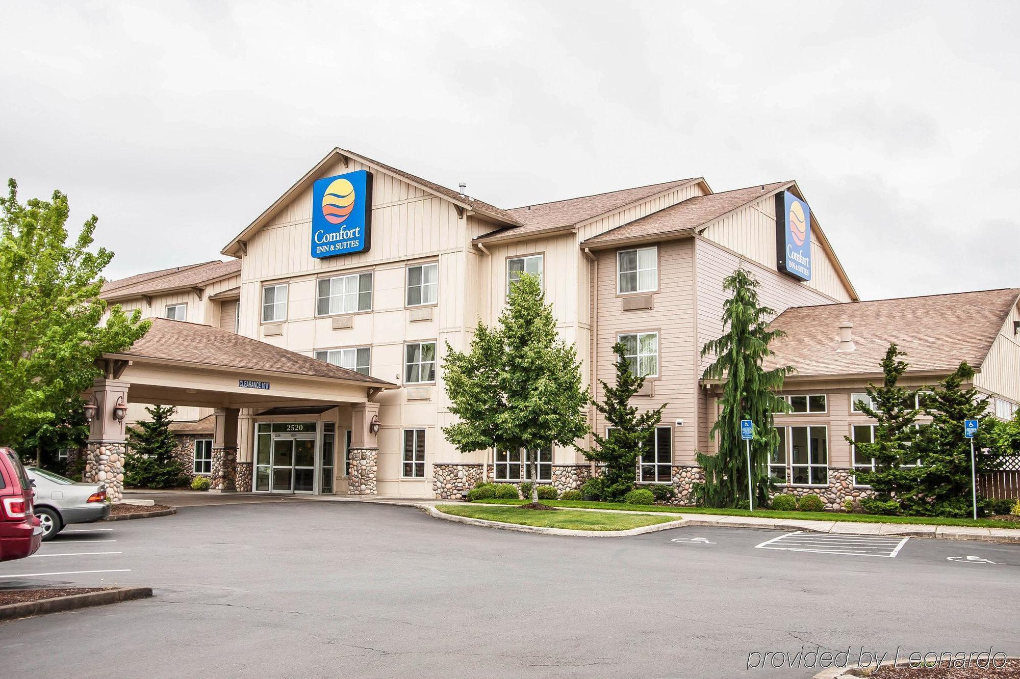 Comfort Inn & Suites Mcminnville Wine Country מראה חיצוני תמונה